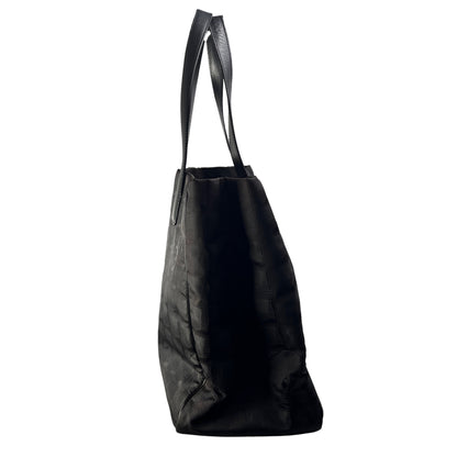 Chanel Black Tote Bags A-15838