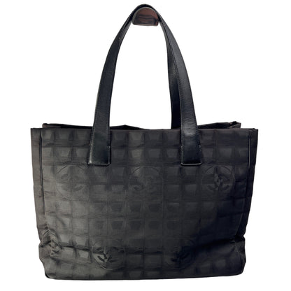 Chanel Black Tote Bags A-15838