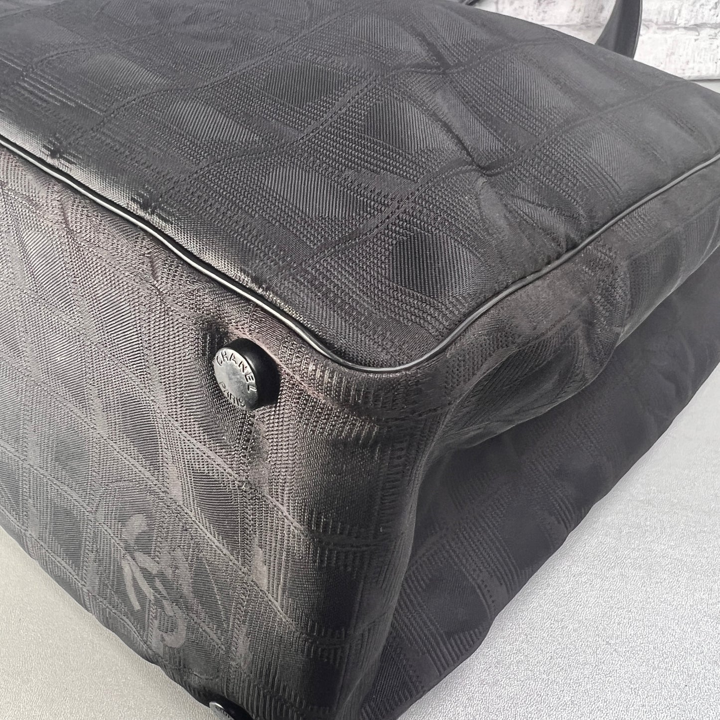 Chanel Black Tote Bags A-15838