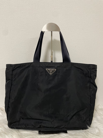 Prada Black Handle Bags A-15840