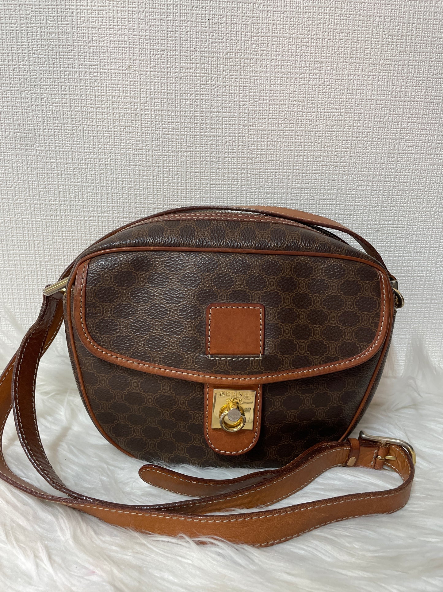 Celine Brown Shoulder Bags A-15852