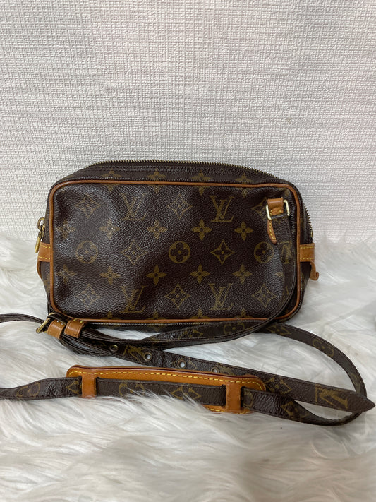 Louis Vuitton Brown Shoulder Bags A-15858