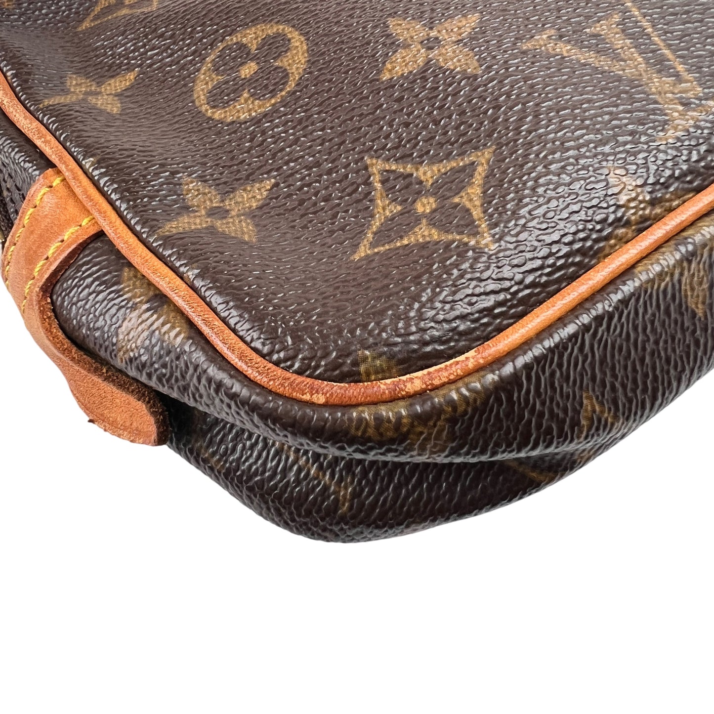 Louis Vuitton Brown Shoulder Bags A-15858