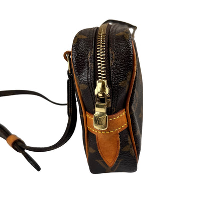Louis Vuitton Brown Shoulder Bags A-15859