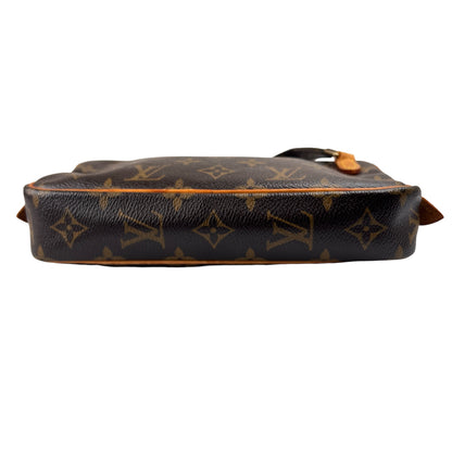 Louis Vuitton Brown Shoulder Bags A-15859