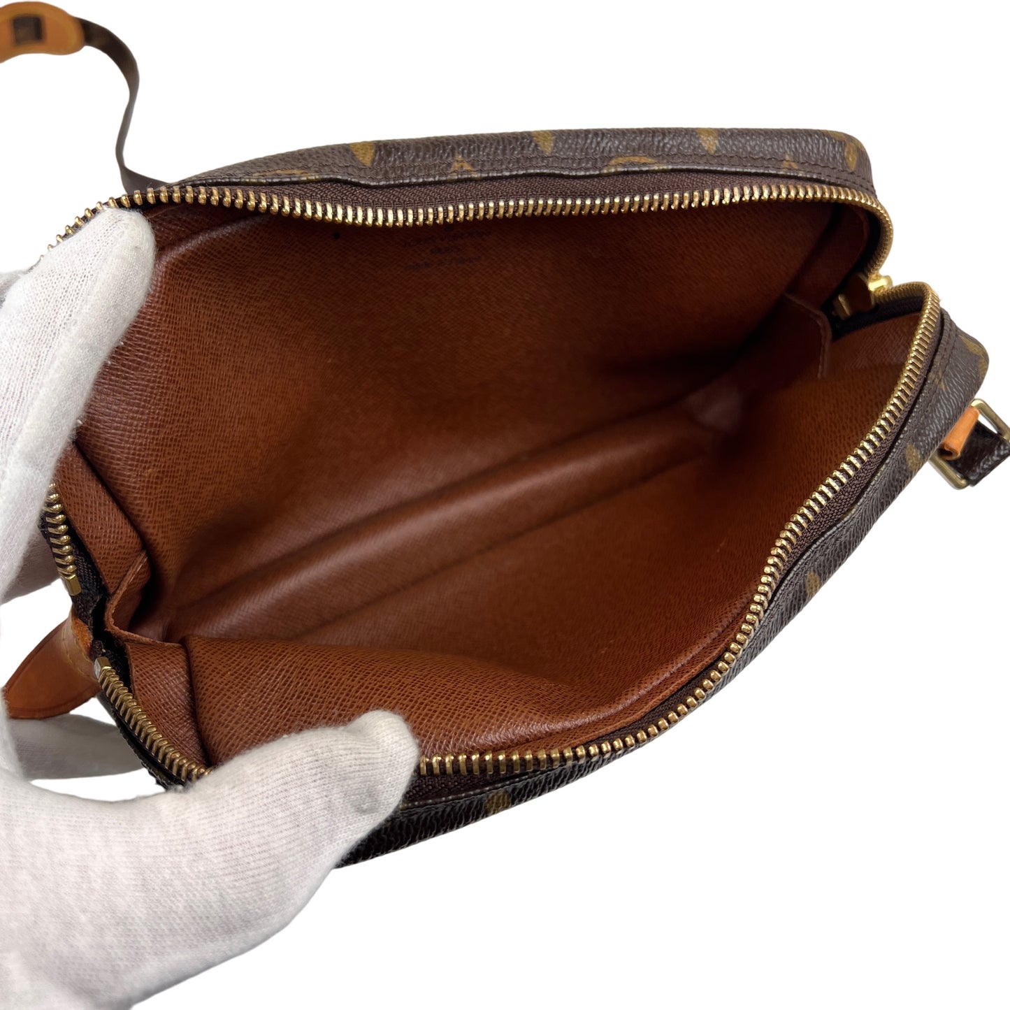 Louis Vuitton Brown Shoulder Bags A-15859
