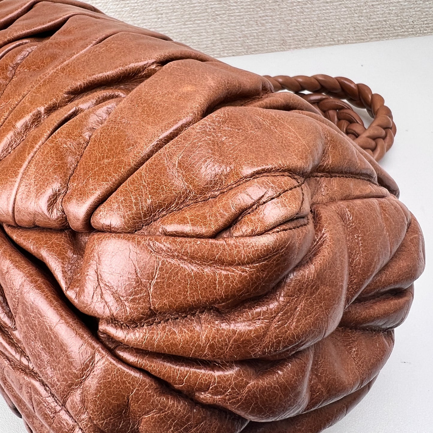 Miu Miu Brown Handle Bags A-15867