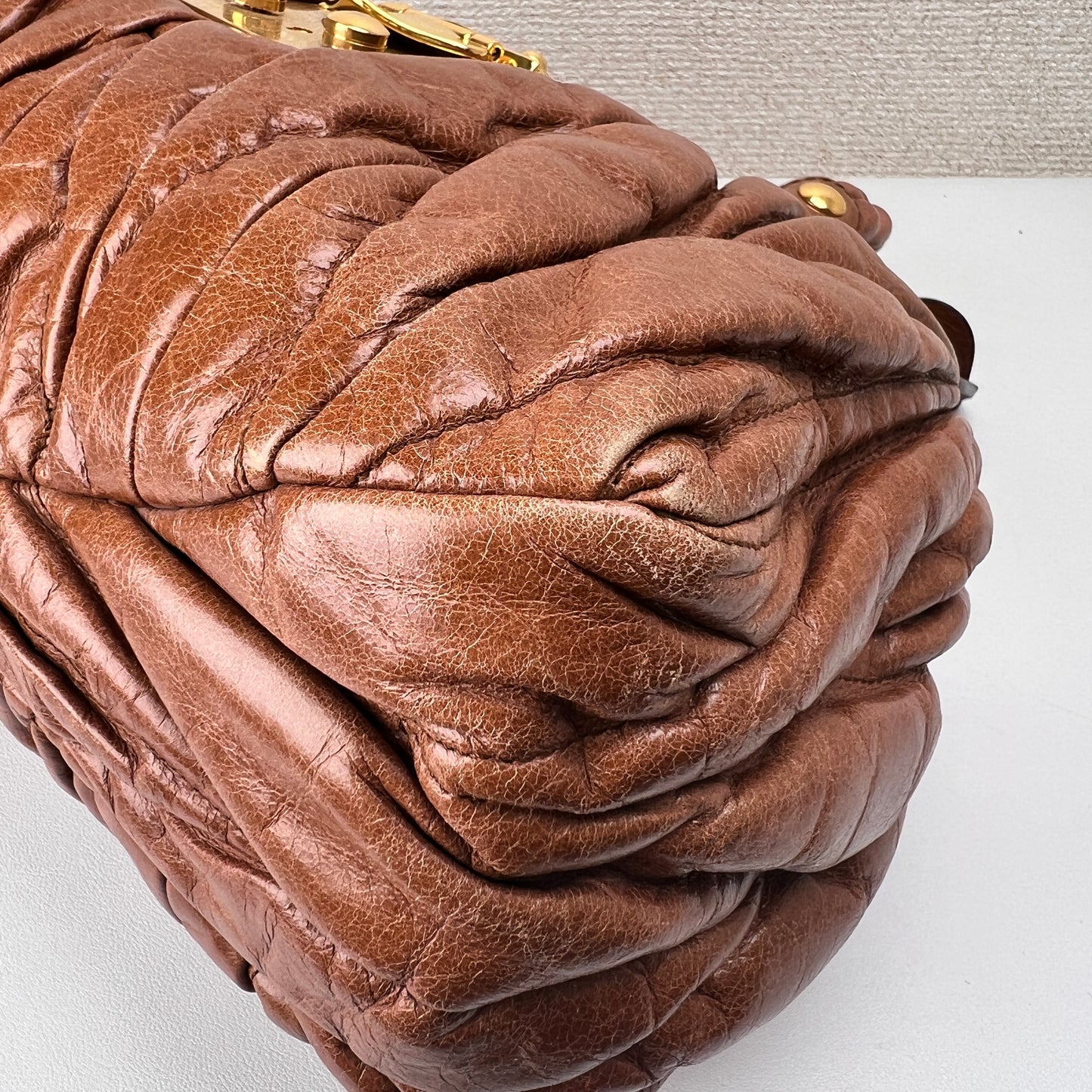 Miu Miu Brown Handle Bags A-15867
