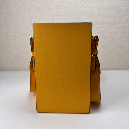 Fendi Yellow Shoulder Bags A-15869