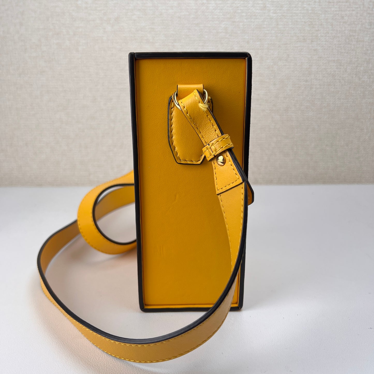 Fendi Yellow Shoulder Bags A-15869