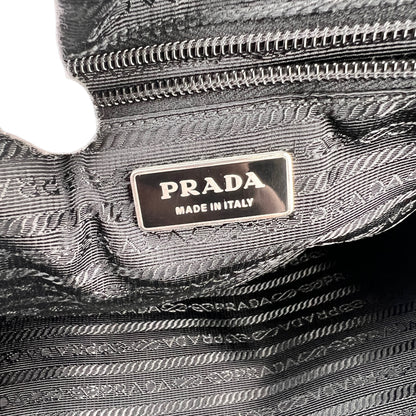 Prada Black Handle Bags A-15870