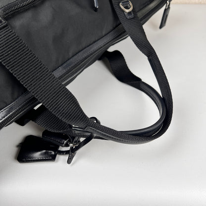 Prada Black Handle Bags A-15870