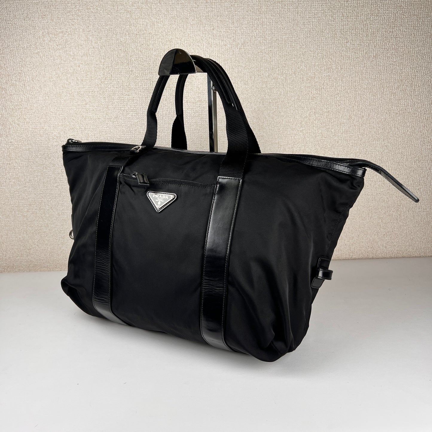 Prada Black Handle Bags A-15870