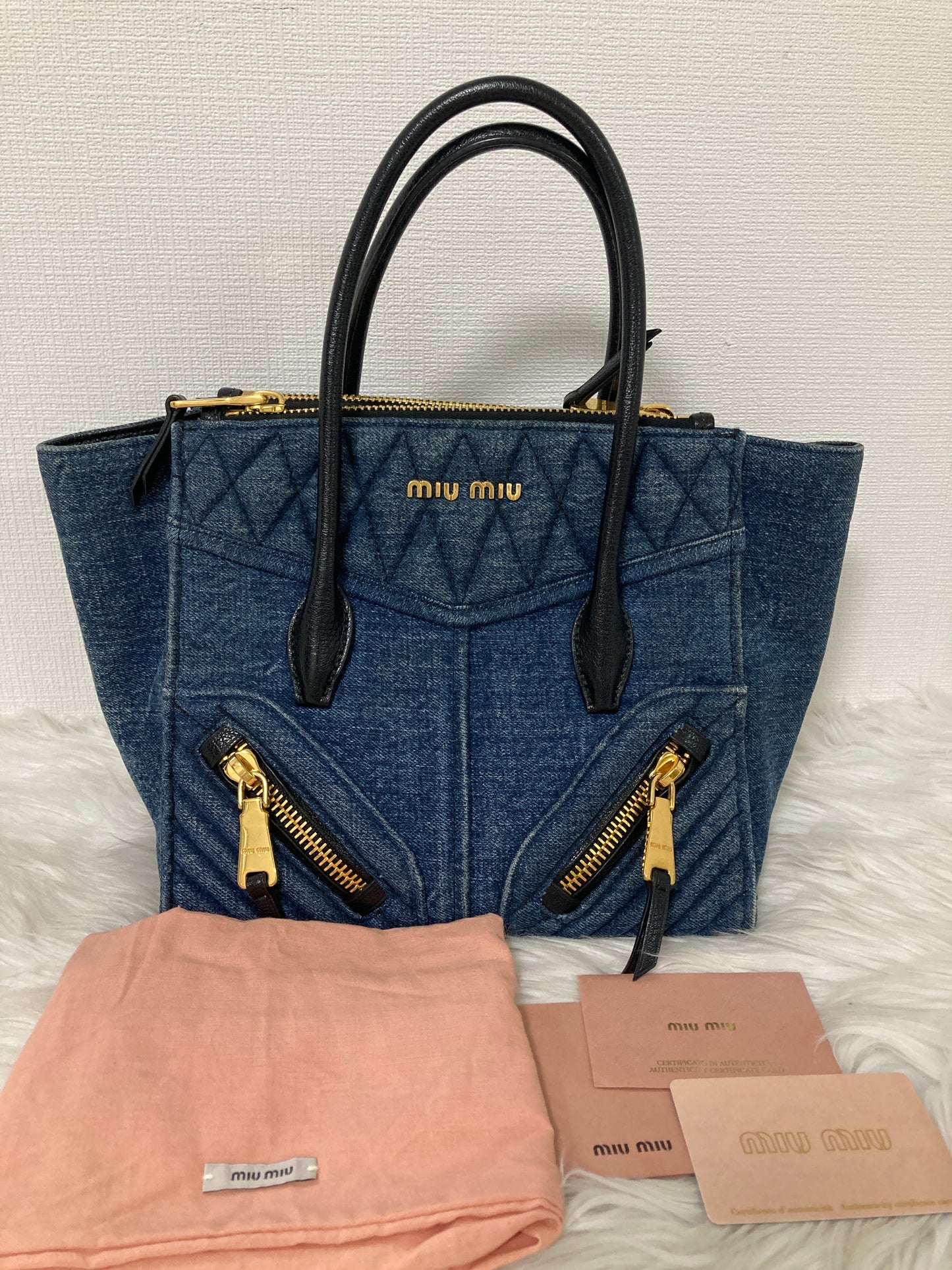 Miu Miu Blue Handle Bags A-15889