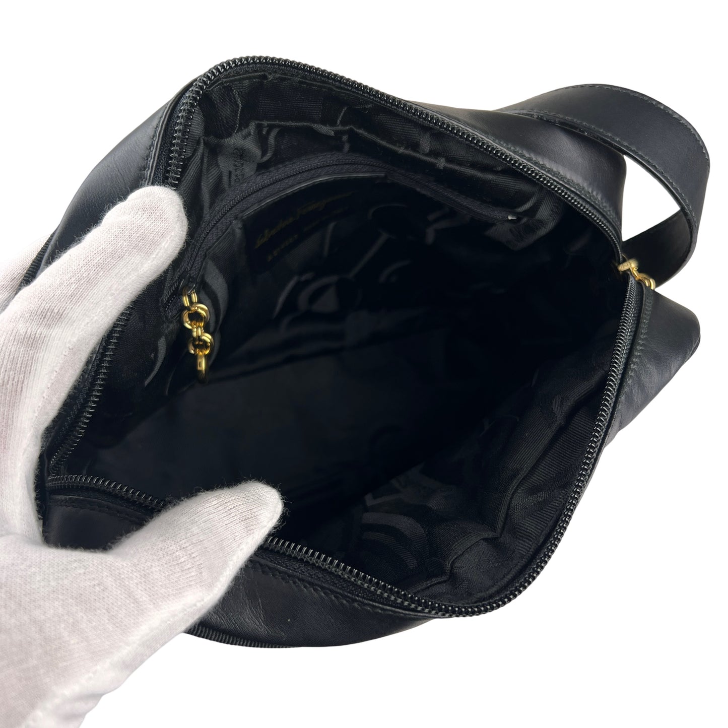 Ferragamo Black Handle Bags A-15891