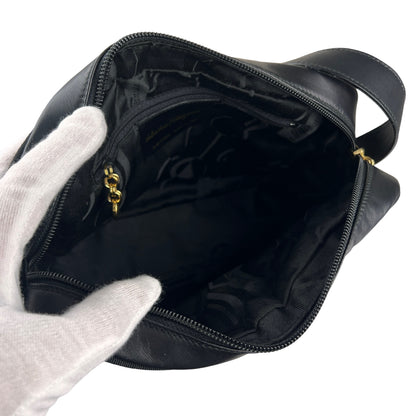 Ferragamo Black Handle Bags A-15891
