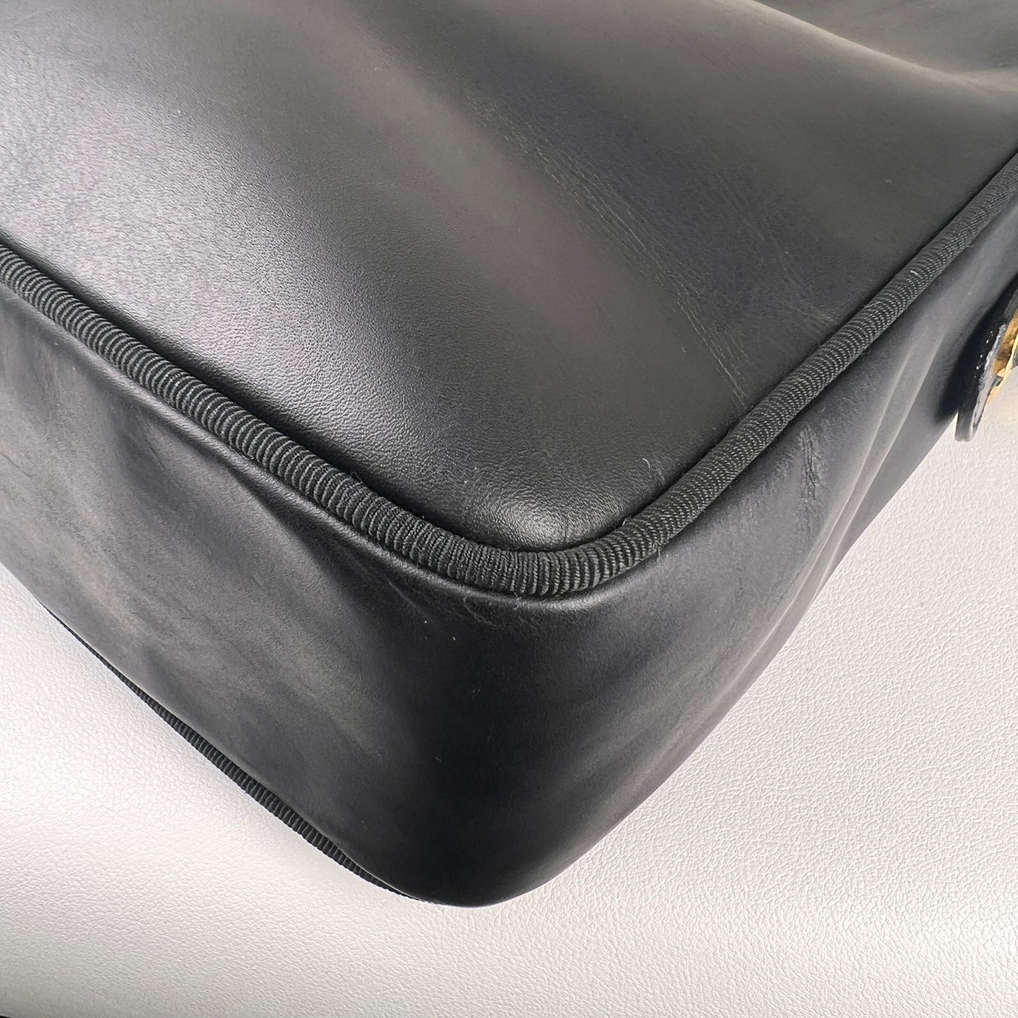 Ferragamo Black Handle Bags A-15891