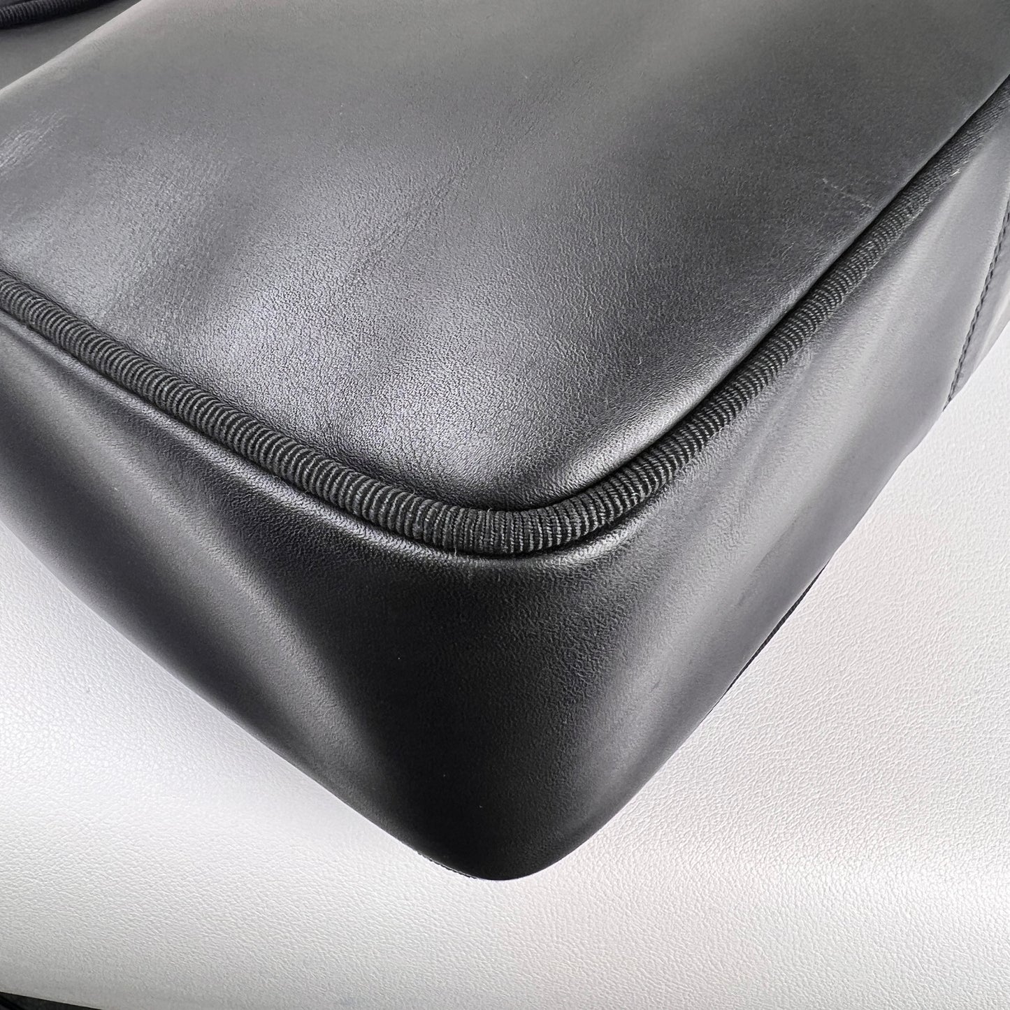 Ferragamo Black Handle Bags A-15891