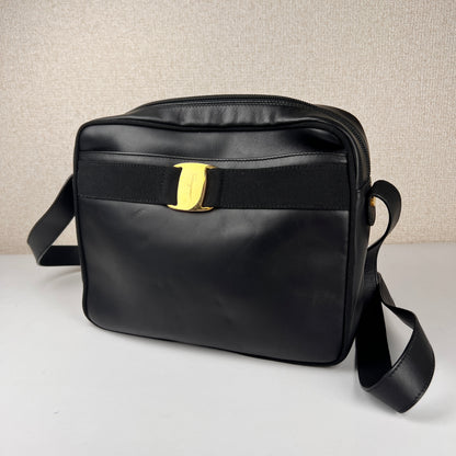 Ferragamo Black Handle Bags A-15891