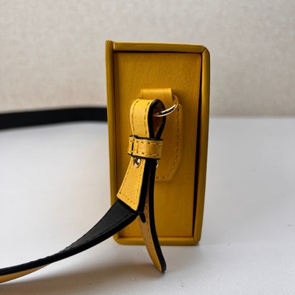 Fendi Yellow Shoulder Bags A-15896