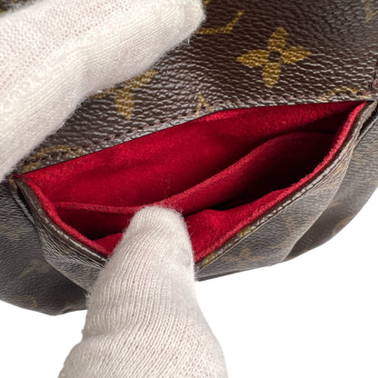 Louis Vuitton Black Handle Bags A-15901