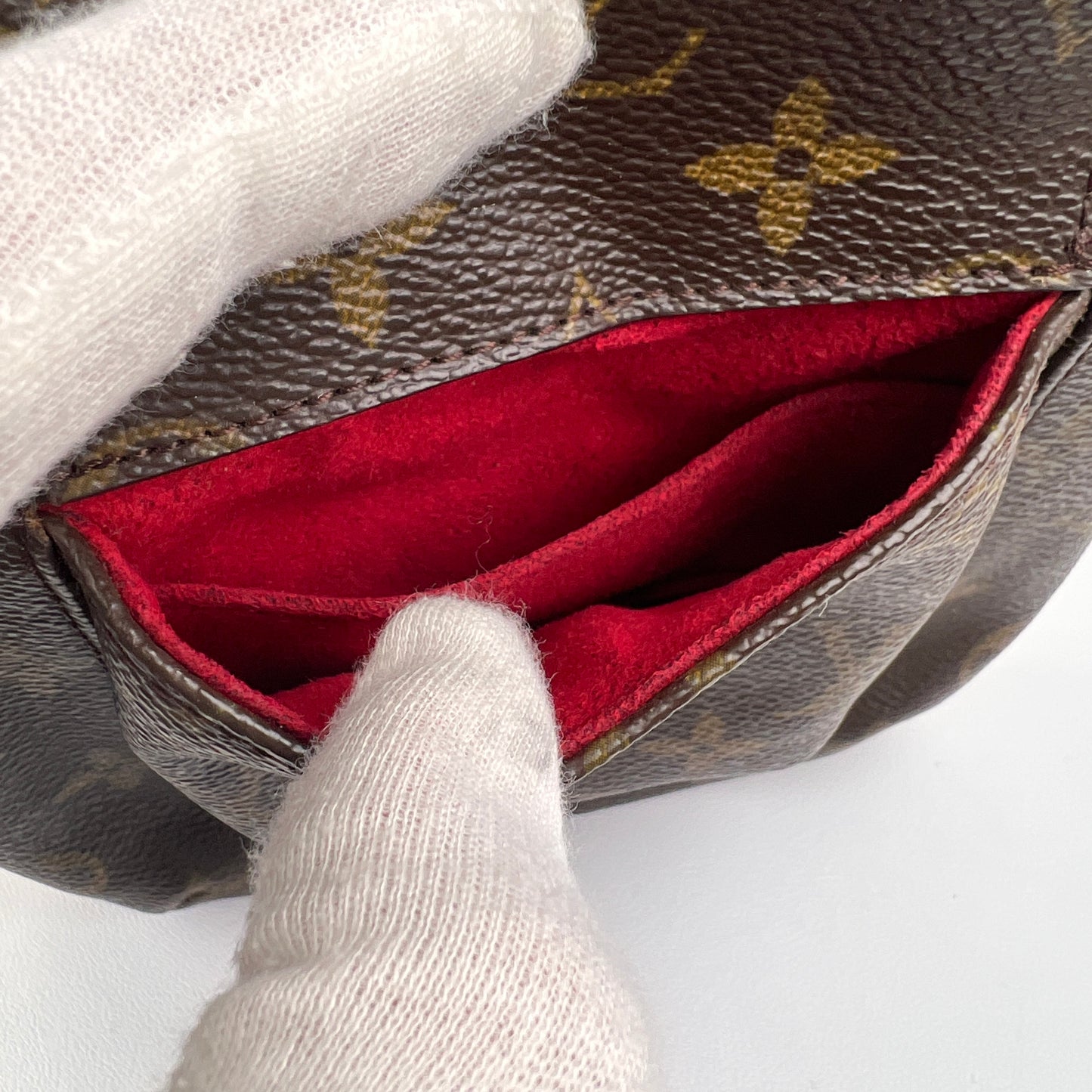 Louis Vuitton Black Handle Bags A-15901