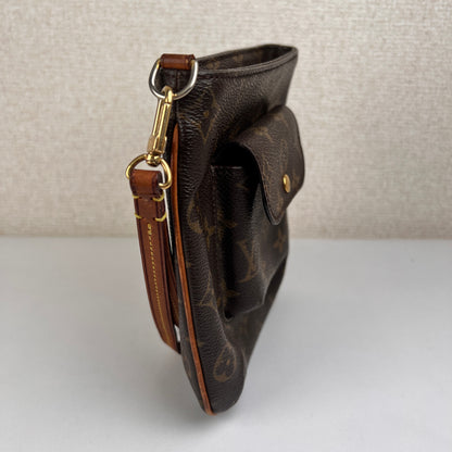 Louis Vuitton Black Handle Bags A-15901