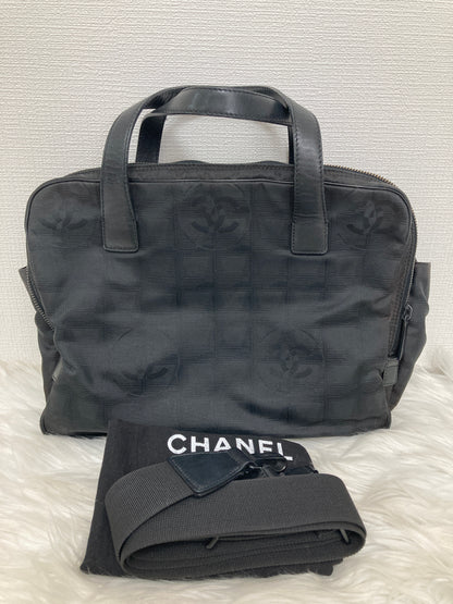Chanel Black Handle Bags A-15909