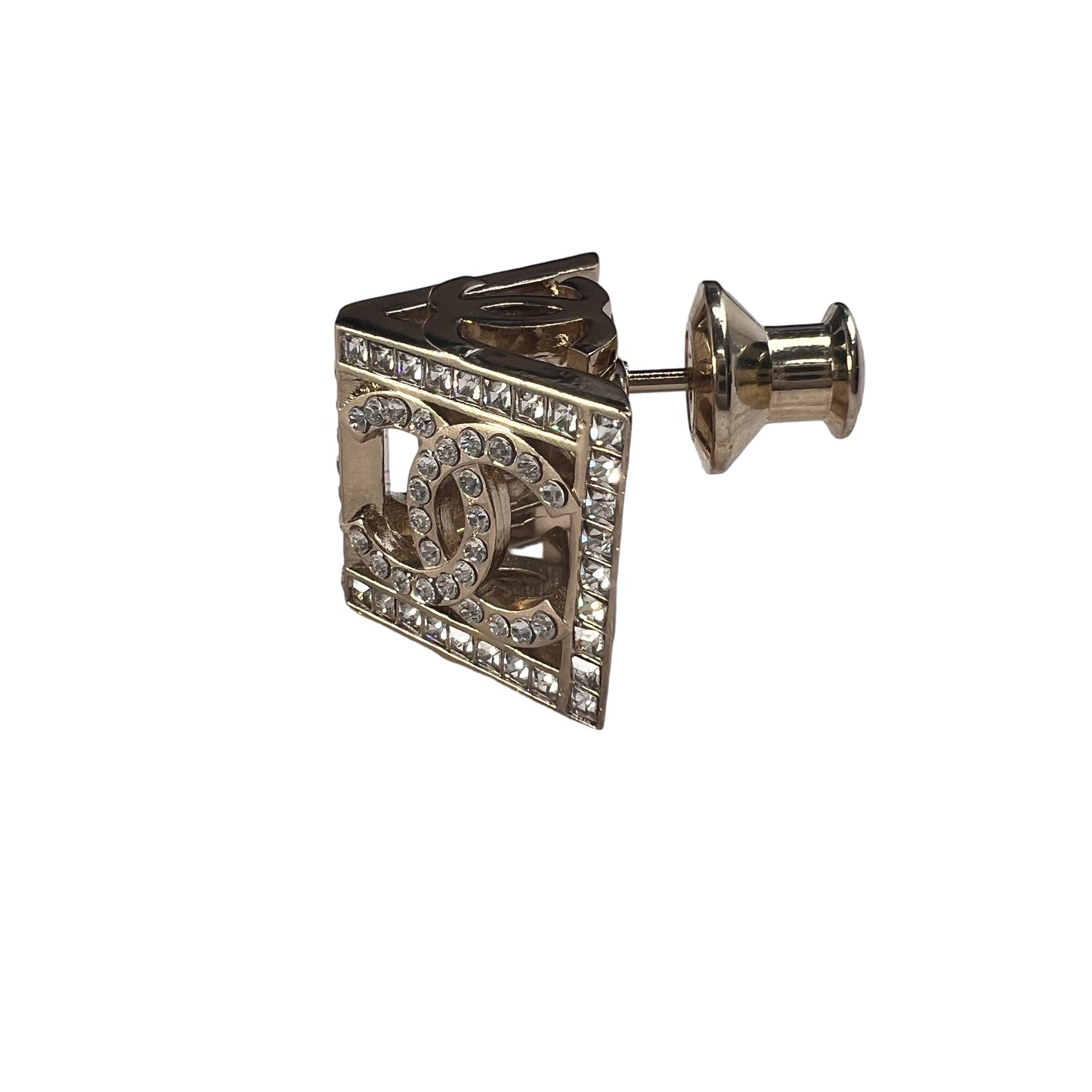 Chanel Gold Brooches A-15916