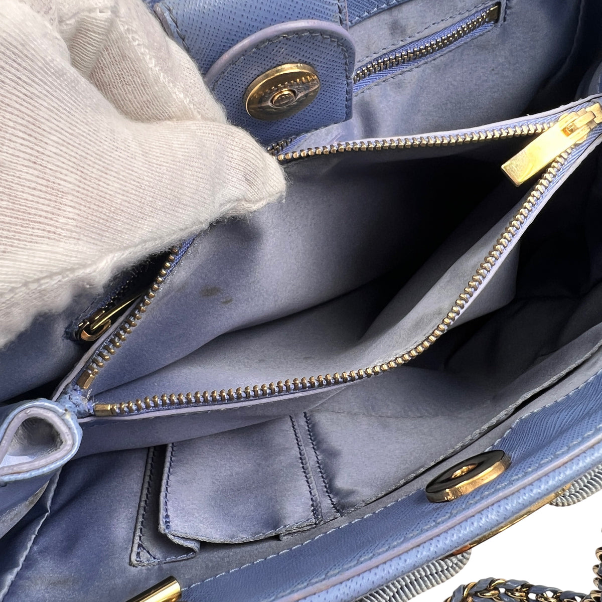 Ferragamo Blue Shoulder Bags A-15920