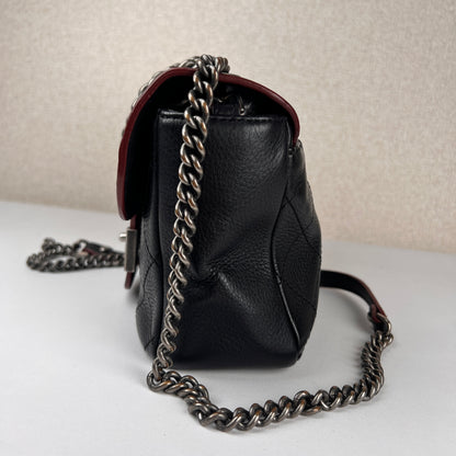 Chanel Black Shoulder Bags A-15921