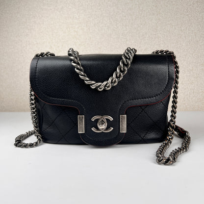 Chanel Black Shoulder Bags A-15921