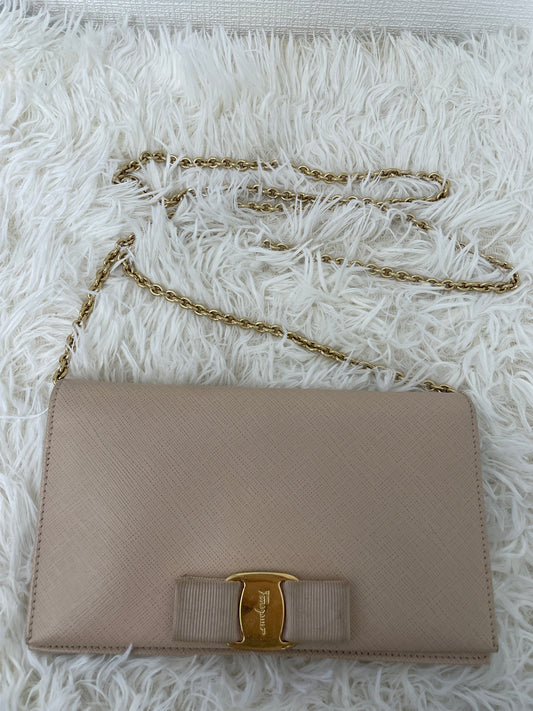 Ferragamo Pink Shoulder Bags A-15923