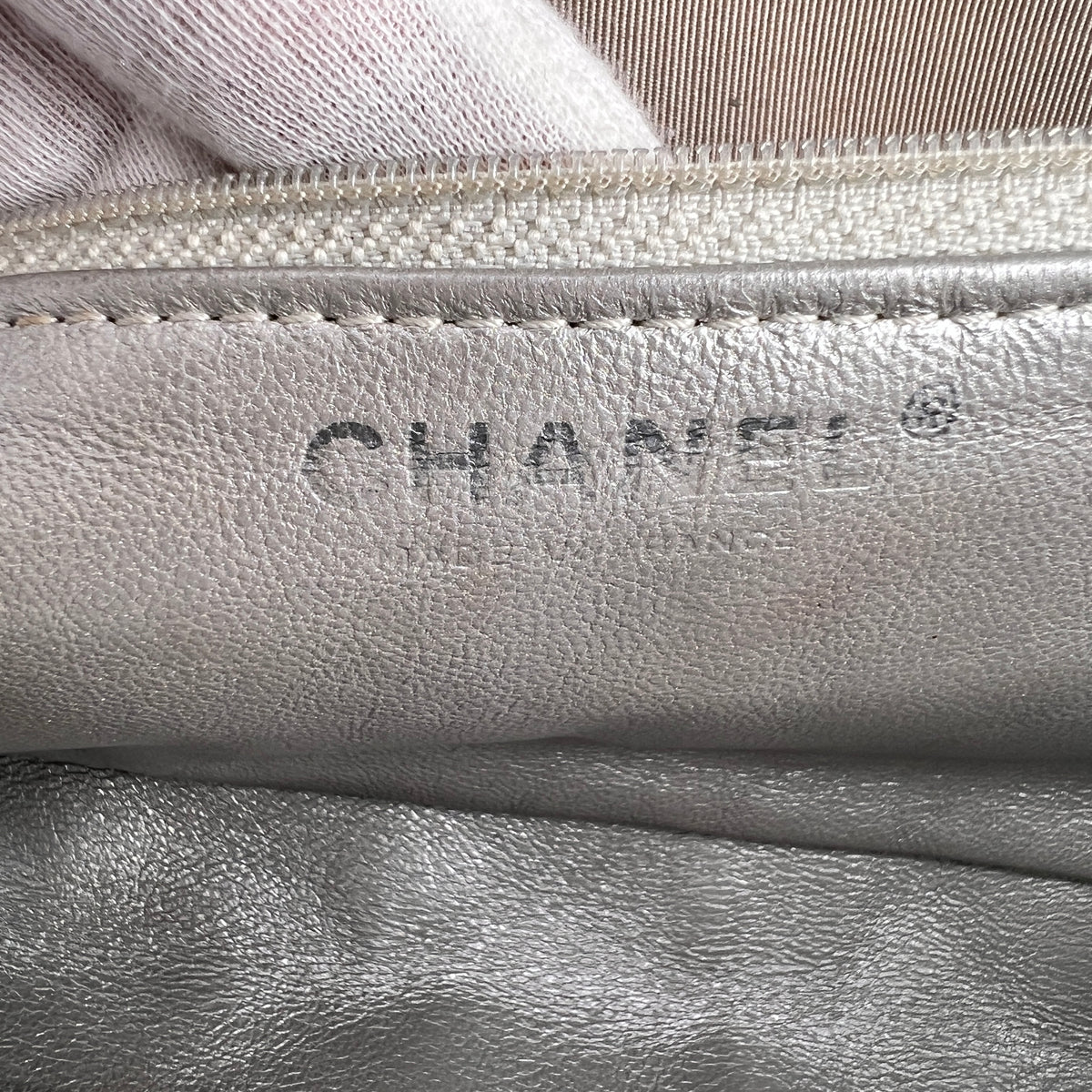 Chanel Silver Shoulder Bags A-15926