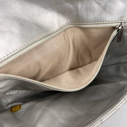 Chanel Silver Shoulder Bags A-15926