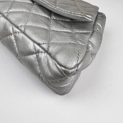 Chanel Silver Shoulder Bags A-15926