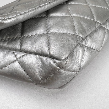 Chanel Silver Shoulder Bags A-15926