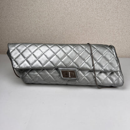 Chanel Silver Shoulder Bags A-15926