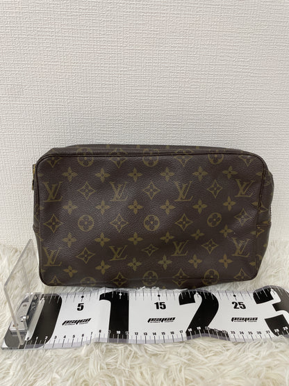 Louis Vuitton Brown A-15939