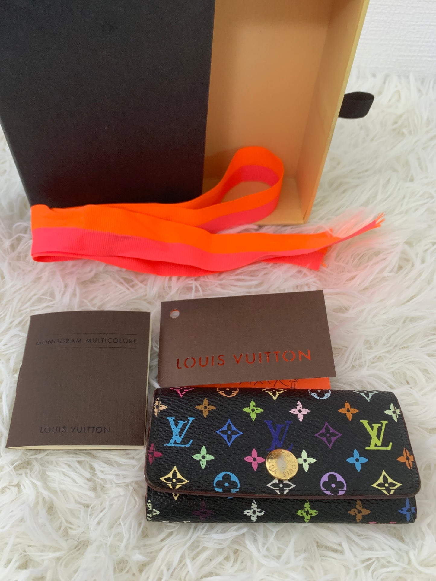 Louis Vuitton Multicolor Small goods A-15940