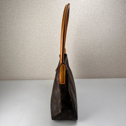 Louis Vuitton Brown Shoulder Bags A-15951