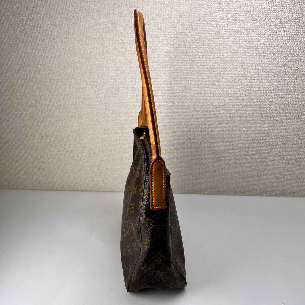 Louis Vuitton Brown Shoulder Bags A-15951
