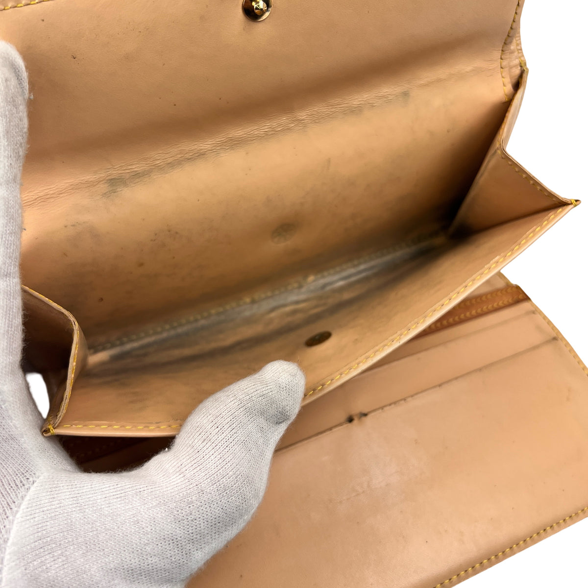 Louis Vuitton Multicolor Wallets A-15954