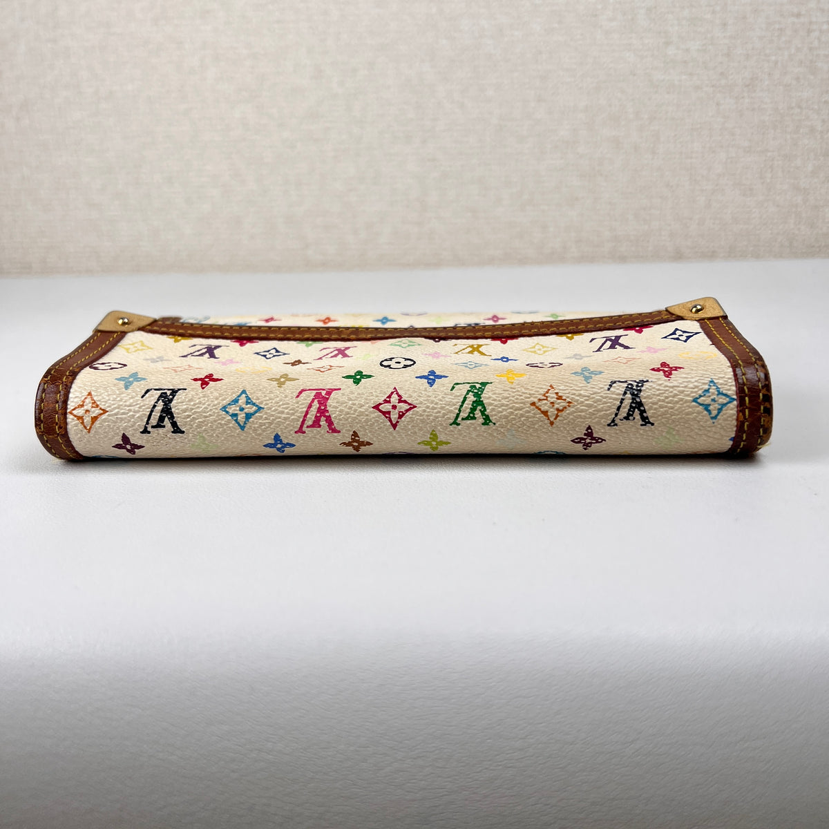 Louis Vuitton Multicolor Wallets A-15954