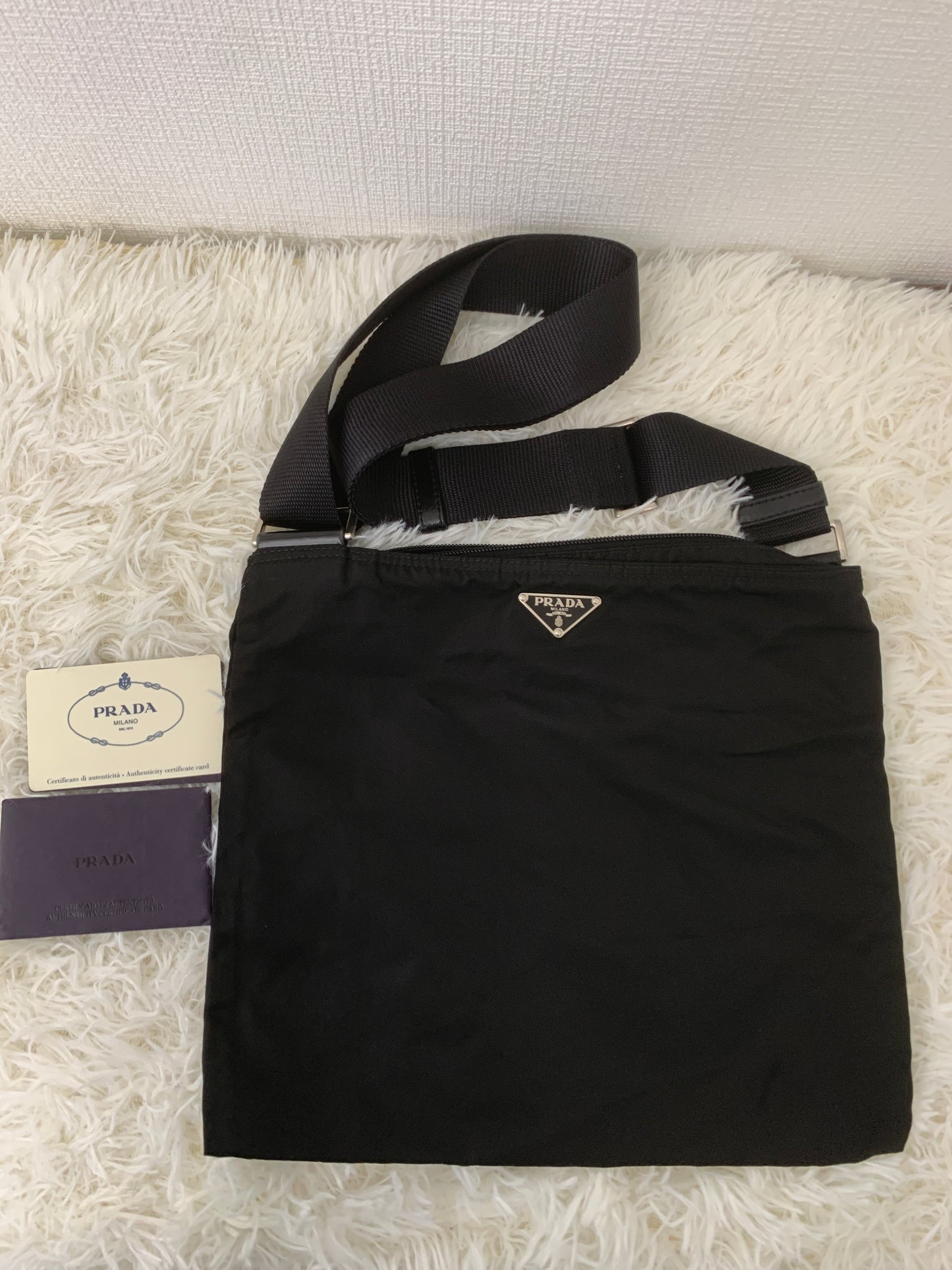 Prada Black Shoulder Bags A-15959