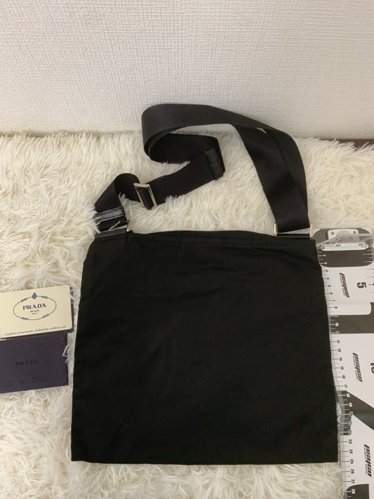 Prada Black Shoulder Bags A-15959