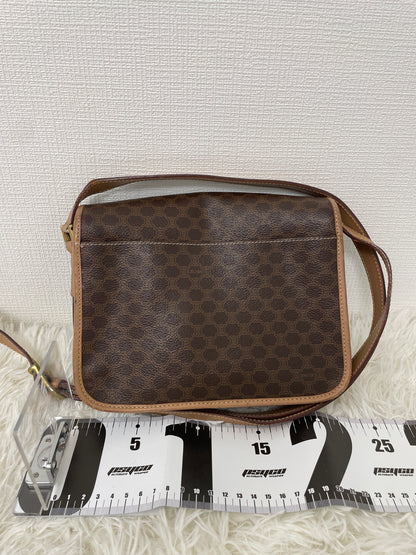 Celine Brown Shoulder Bags A-15971