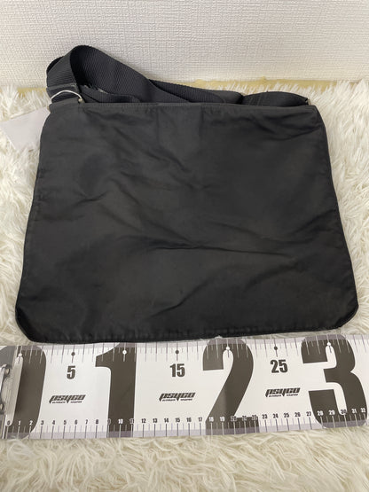 Prada Black Shoulder Bags A-15978
