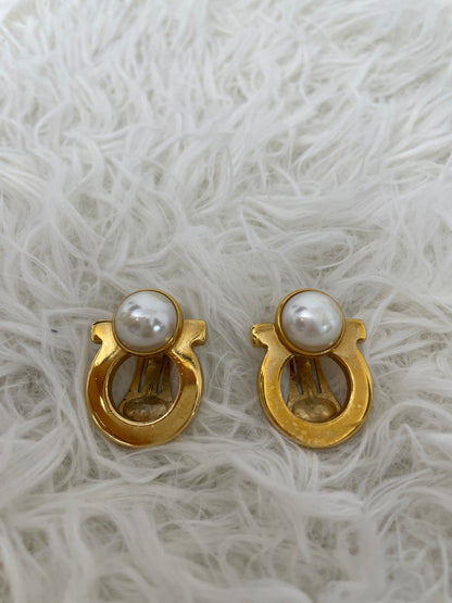 Ferragamo Gold Earrings A-15982