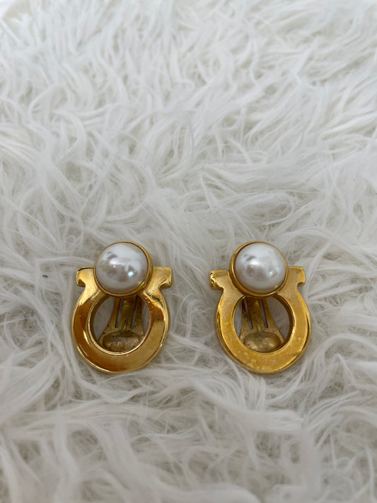 Ferragamo Gold Earrings A-15982